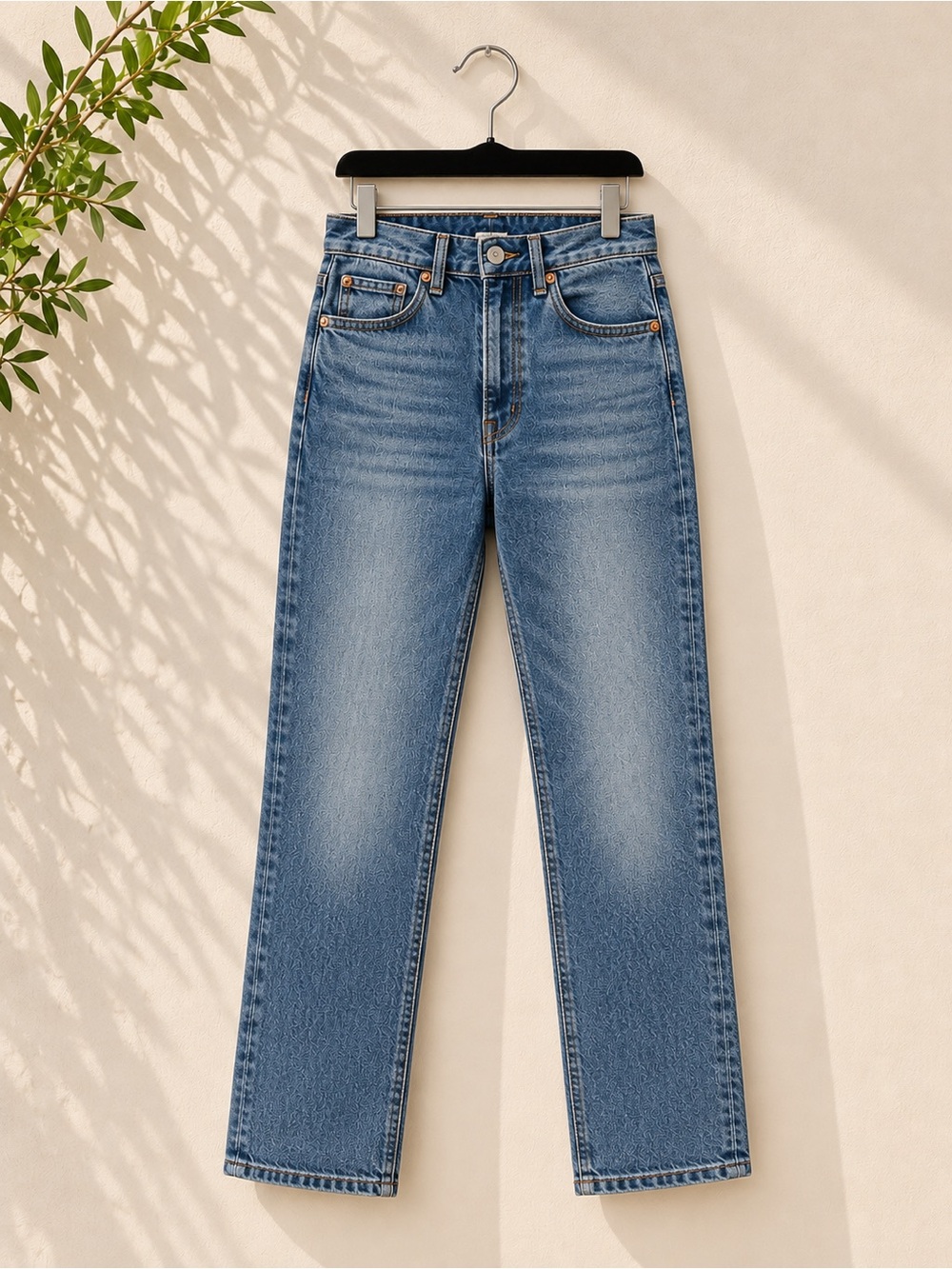 Levi's High Rise Women's Jeans in Medium Blue Wash